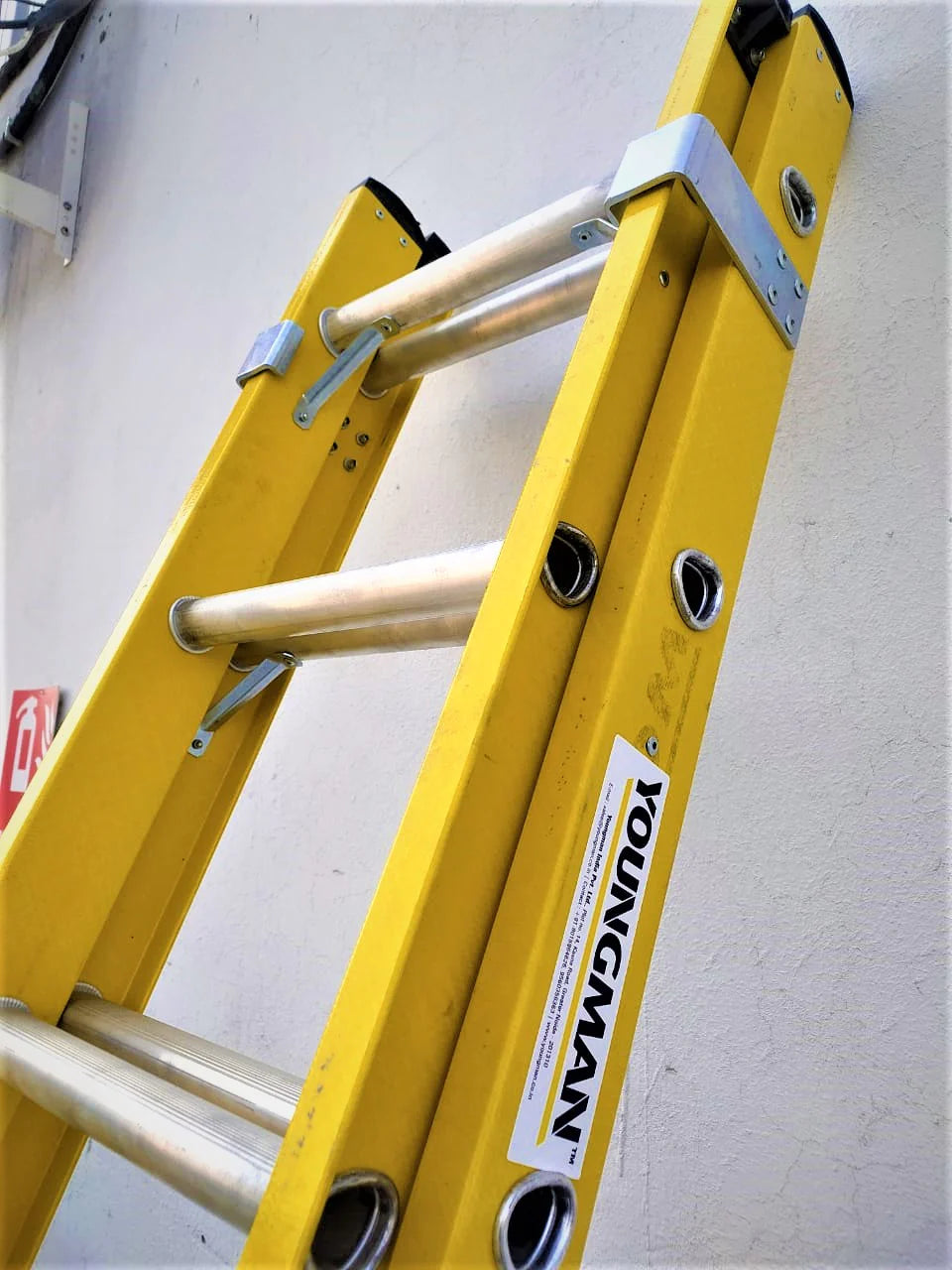 FRP (Fiberglass) Extension Ladder