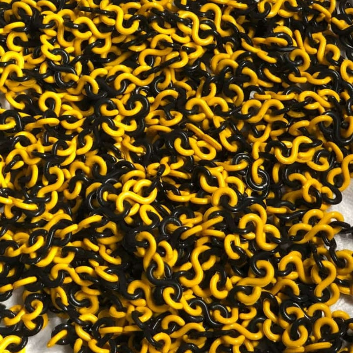 Mixed Plastic Barricade Chain (8mm) - Durable & Versatile