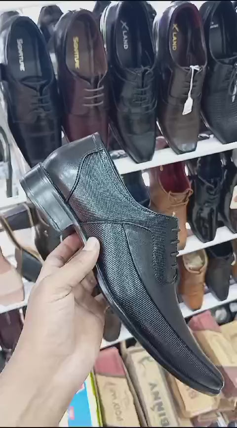 100℅ genuine leather shoe