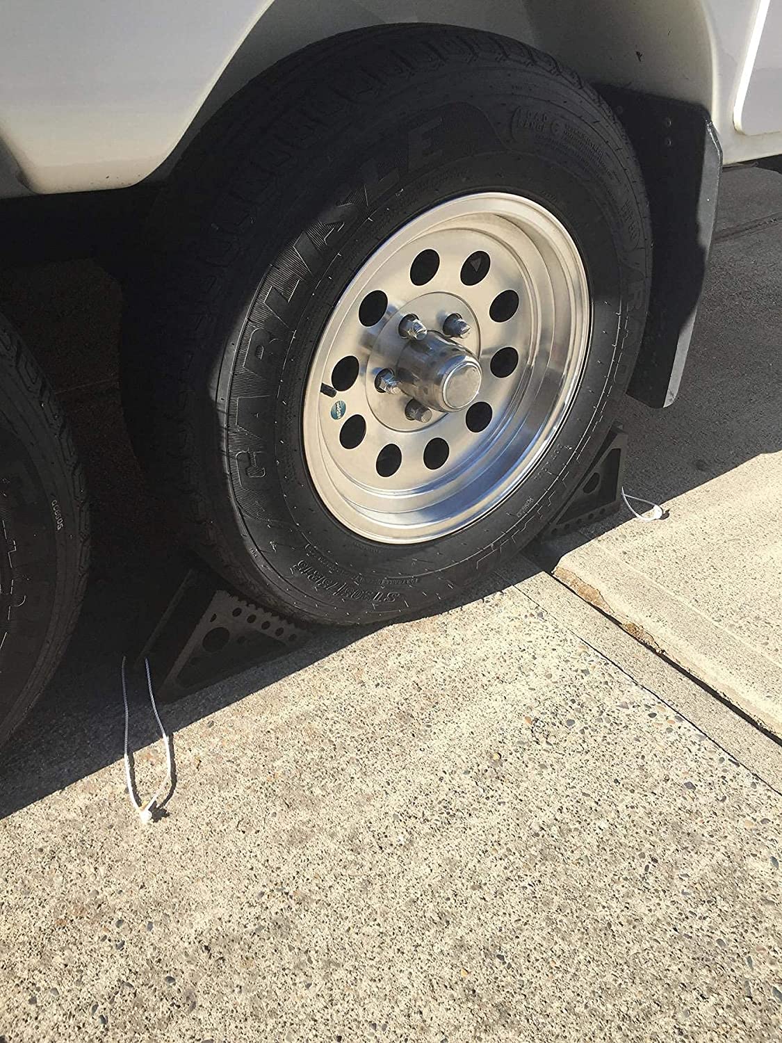 Wheel Stopper For Trucks