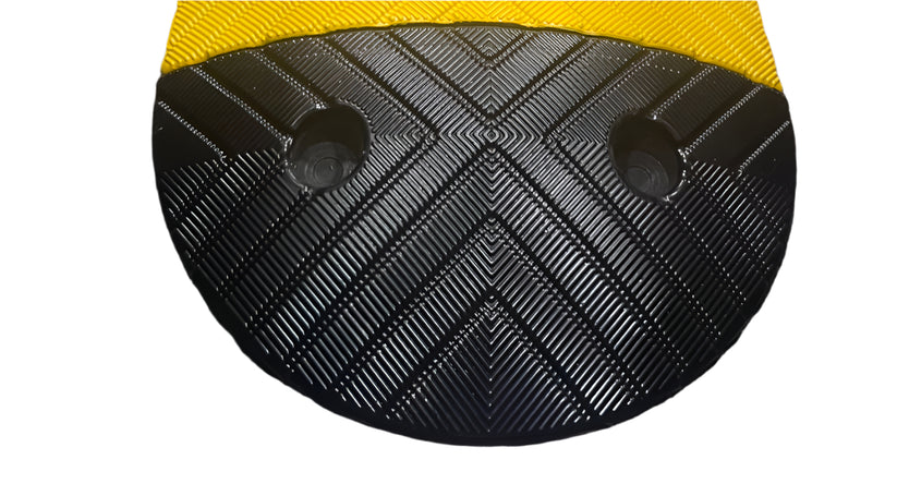 Heavy-Duty Speed Breakers with Reflective Arrows – High Load Capacity ...