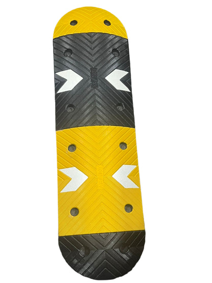 Heavy-Duty Speed Breakers with Reflective Arrows – High Load Capacity (40+ Tons)